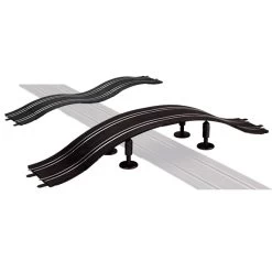 Circuit De Voitures Carrera Digital 143 : Bosse De Chameau / Un Pont