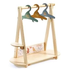 Djeco Accessoire Pour Poupon Poméa : Grand Portant Vêtements, 3 Cintres