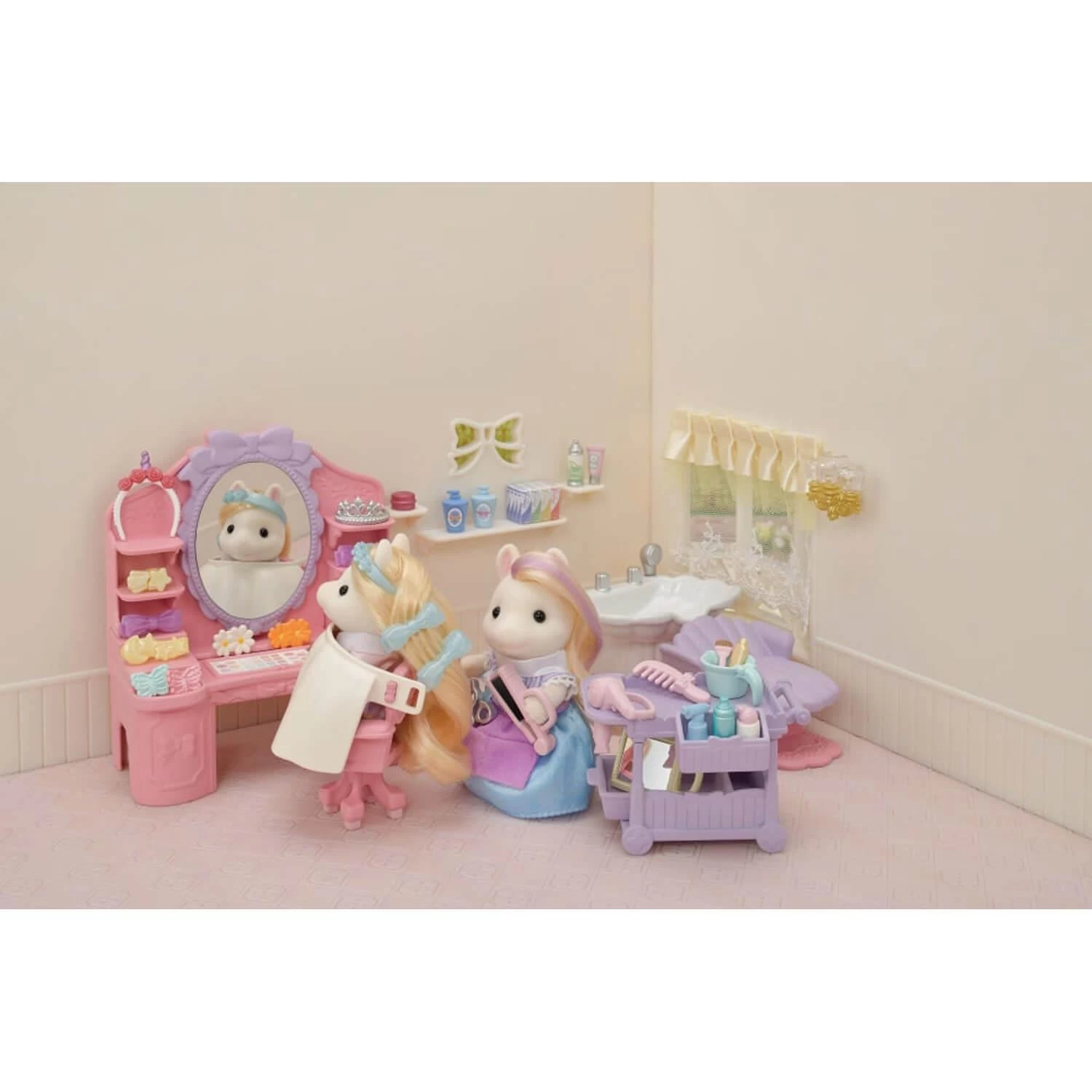 Sylvanian Families Sylvanian Family 5644 : La Maman Poney Et Son Kit De Coiffure 2 Sylvanian Families Sylvanian Family 5644 : La Maman Poney Et Son Kit De Coiffure – Image 2