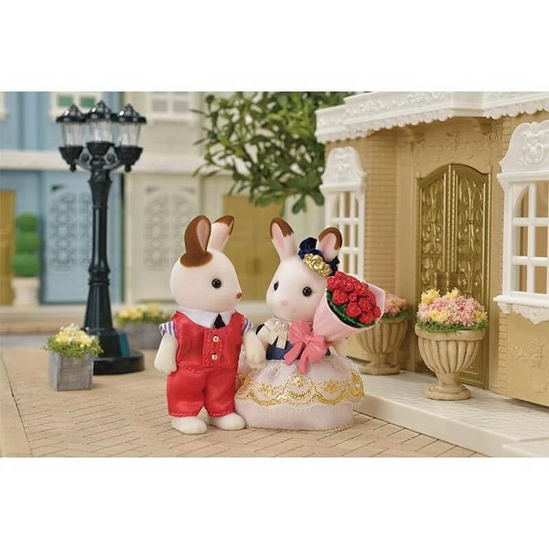 Sylvanian Families Sylvanian Family 5362 : Les Amoureux En Ville 2 Sylvanian Families Sylvanian Family 5362 : Les Amoureux En Ville – Image 2