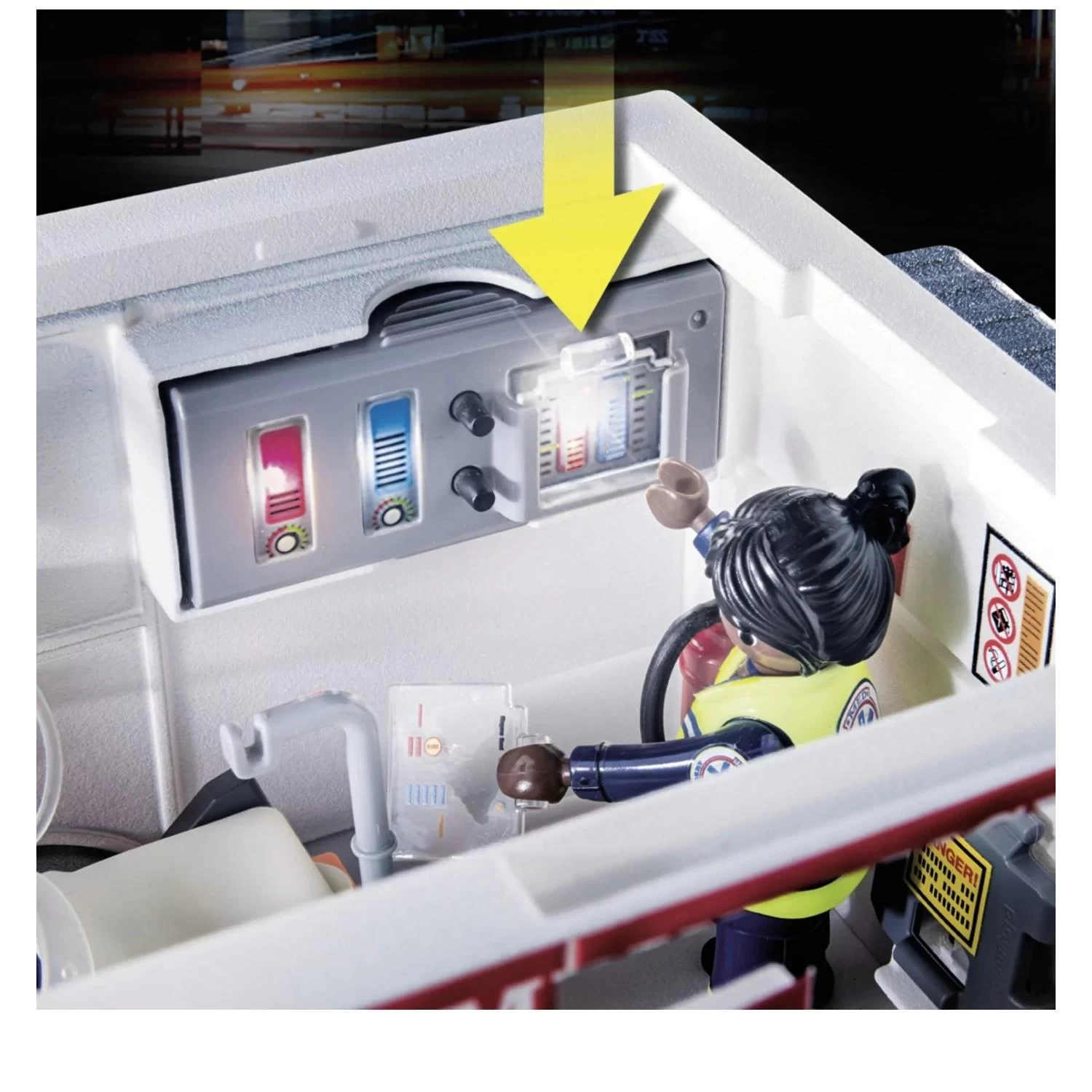 Playmobil 70936 City Action : Ambulance Avec Secouristes Et Blessé 6 Playmobil 70936 City Action : Ambulance Avec Secouristes Et Blessé – Image 6